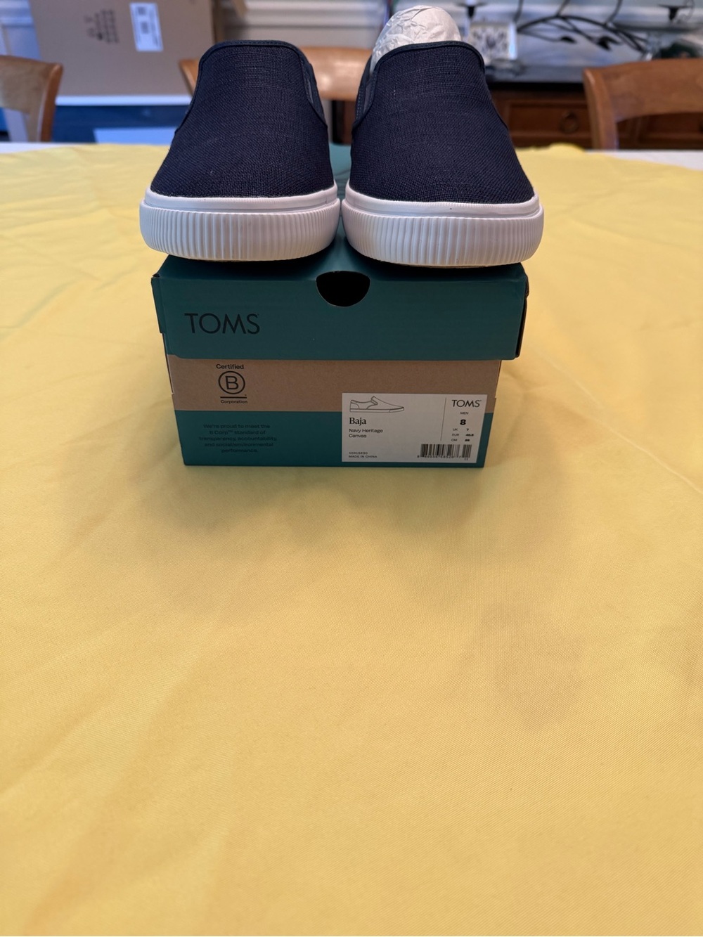TOMS Kids Slip-On Sneakers in Navy with White Sole NWT